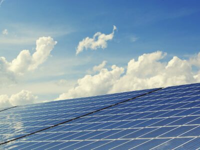 オーストラリアの研究者、ソーラーパネルの持続可能なリサイクル手法を研究